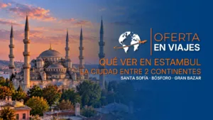 Vista de Estambul con mezquitas y el Bósforo al atardecer