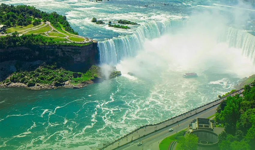 Alto y Bajo Canadá
