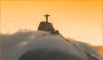 Brasil y Argentina esencial combina cultura, paisajes, Iguazú y ciudades icónicas. Viaje por Sudamérica con contrastes únicos entre Río e Buenos Aires.