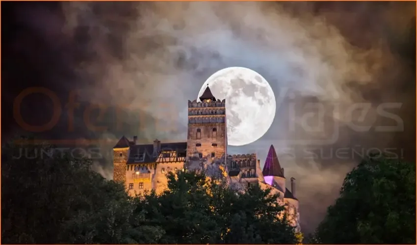 La ruta de Drácula recorre ciudades medievales y leyendas vivas en un viaje a Rumania y Balcanes lleno de historia, misterio y cultura europea.