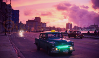 Varadero y La Habana une mar turquesa e historia. Viajar a Cuba con Oferta en Viajes con cultura, música y sabor caribeño. ¡Cotiza ahora!